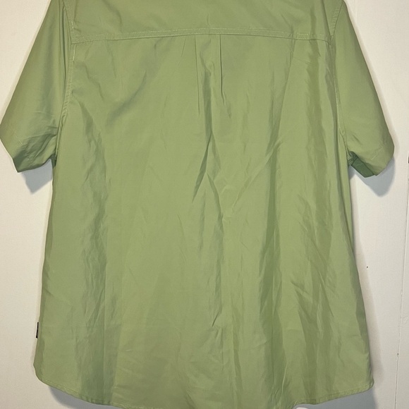 NWT Eddie Bauer Short Sleeve Button Up Women’s Adventure Shirt L31 62225 - Picture 2 of 7